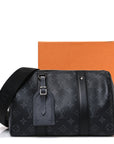 Reverse Monogram Eclipse City Keepall
