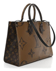 Reverse Monogram Giant Onthego MM