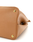 Saffiano Cuir Medium Double Bag Caramel Fuoco