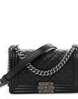 Caviar Quilted Medium Boy Flap Black