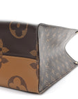 Reverse Monogram Giant Onthego GM