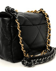 Lambskin Quilted Medium CHNL 19 Flap Black