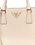 Saffiano Lux Medium Galleria Double Zip Tote Talco