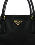 Saffiano Lux Extra Large Galleria Double Zip Tote Black