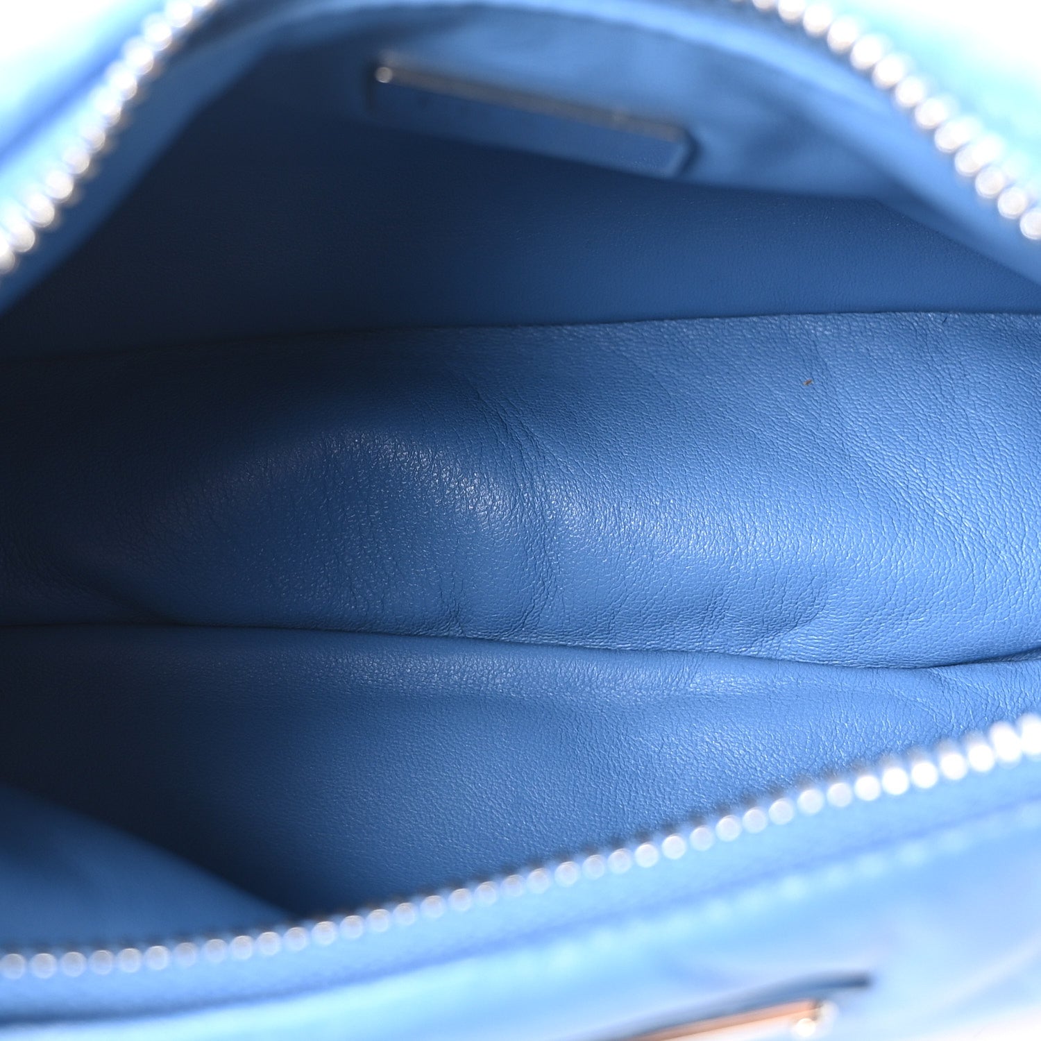 Nappa Soft Padded Re-Edition 2005 Shoulder Bag Onda