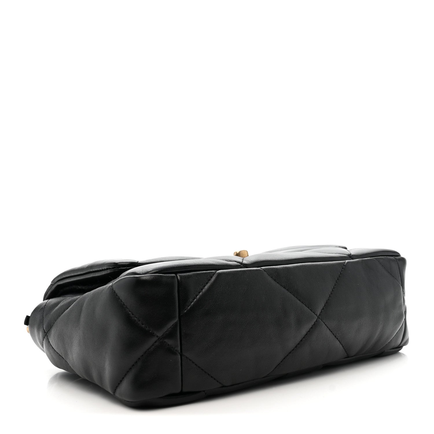 Lambskin Quilted Medium CHNL 19 Flap Black