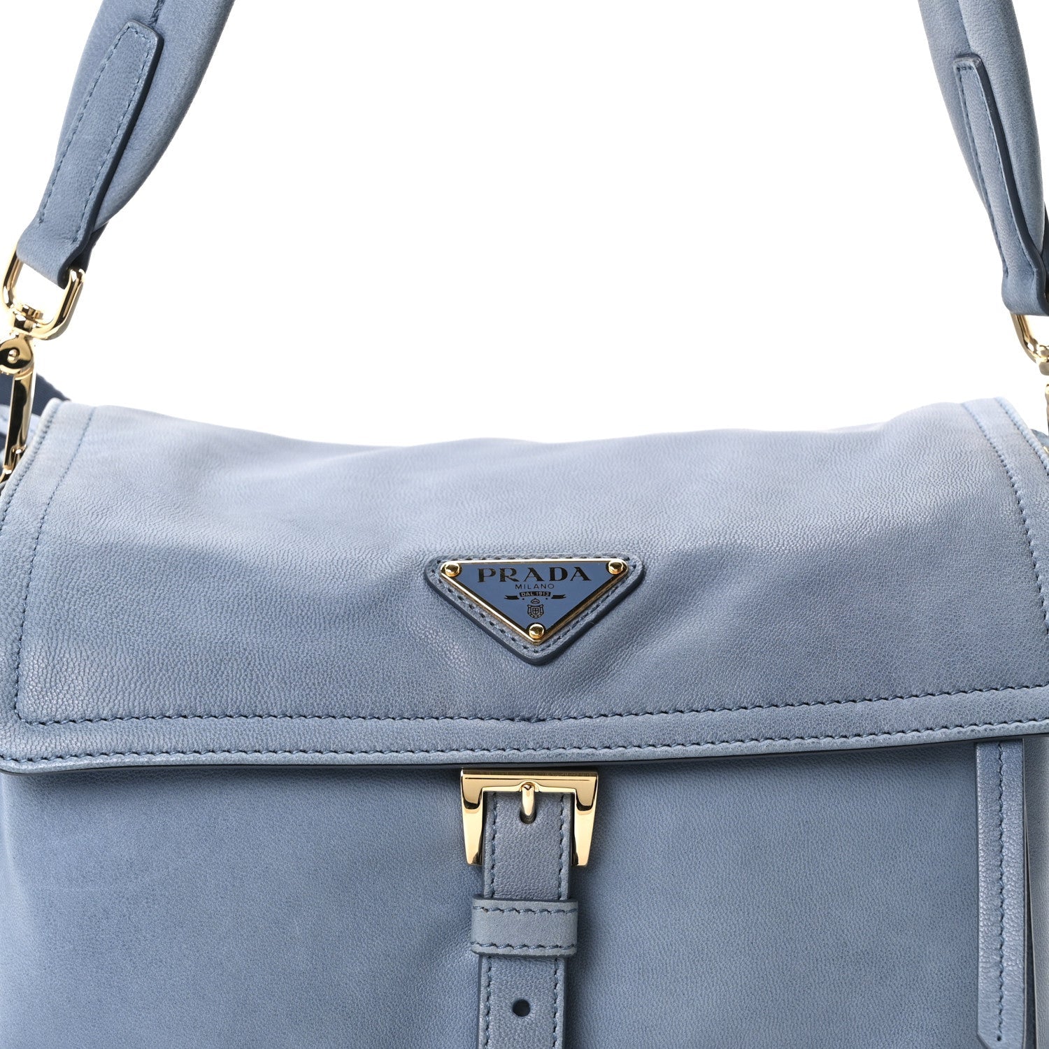Nappa Medium Explore Shoulder Bag Aviation Blue