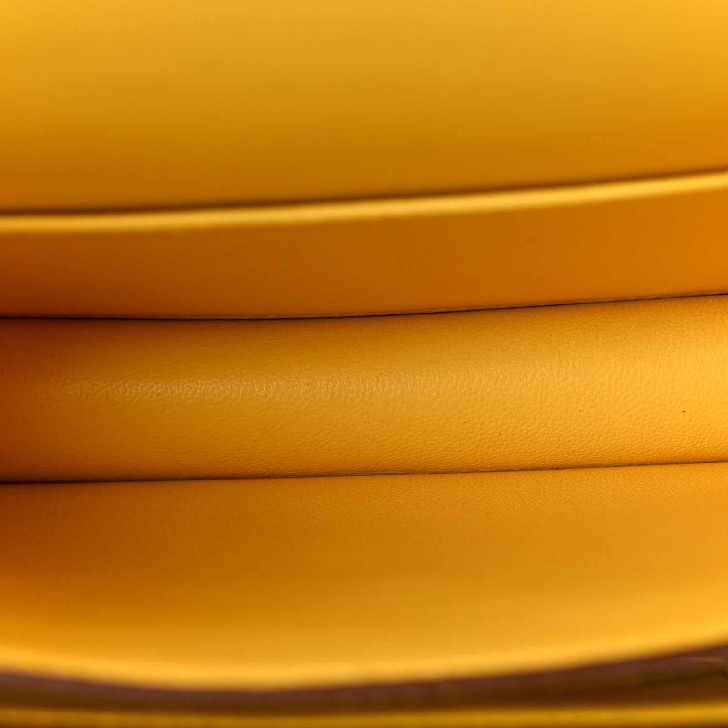 Epsom Constance 18 Jaune de Naples
