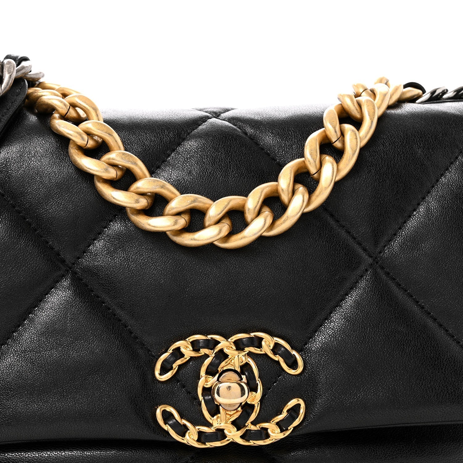 Goatskin Quilted Medium CHNL 19 Flap Black