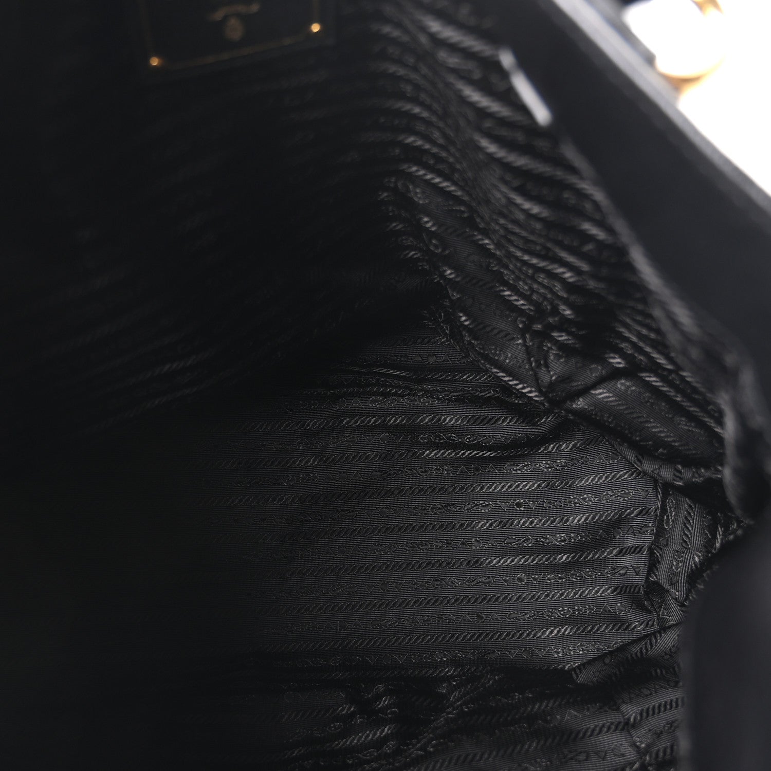 Vitello Daino Shopping Tote Black