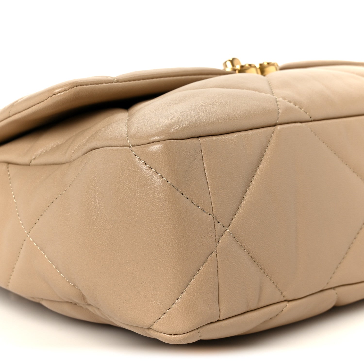 Lambskin Quilted Large CHNL 19 Flap Beige