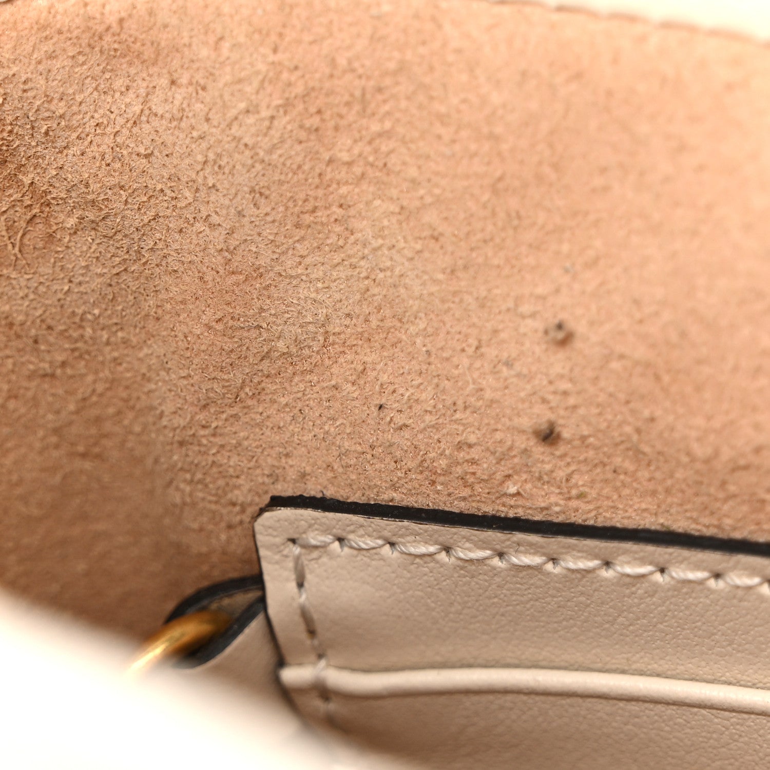 Calfskin Matelasse Mini GG Marmont 2.0 Bucket Bag White