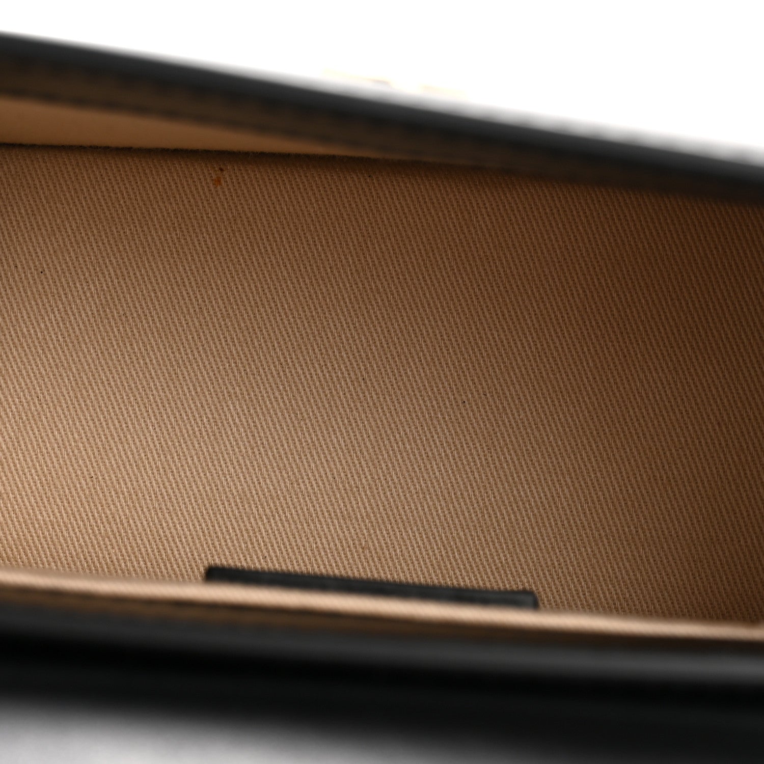 Smooth Calfskin Le Chiquito Noeud Black