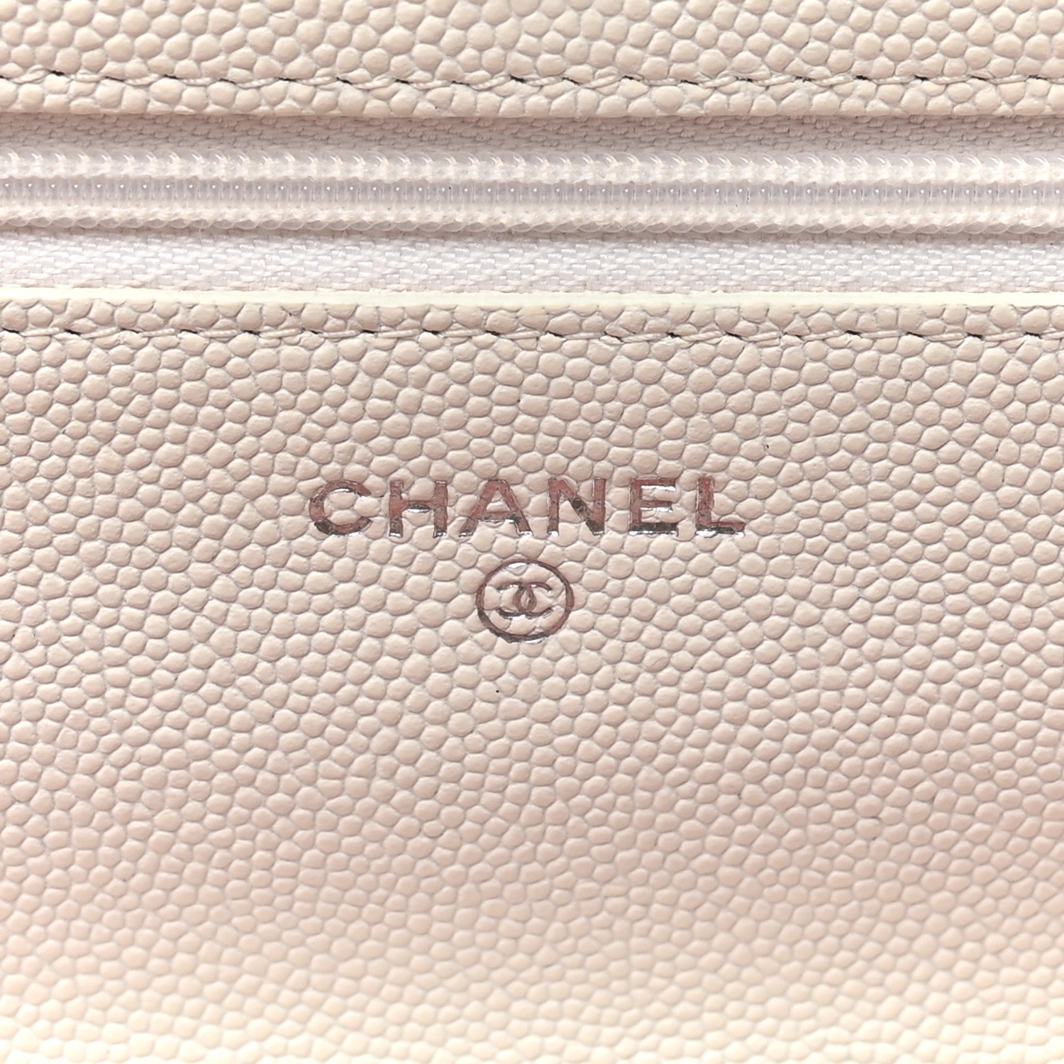 Caviar Quilted CHNL 19 Wallet On Chain WOC White Pink