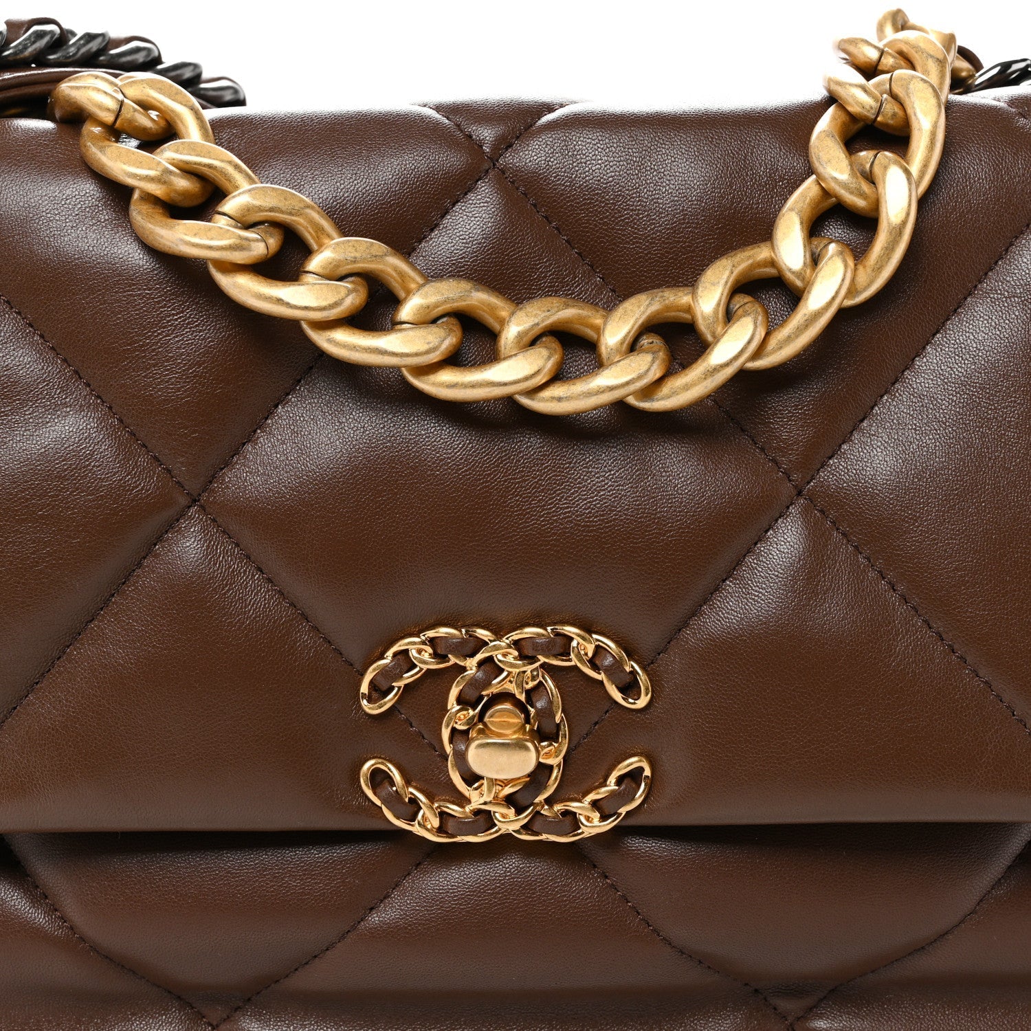 Lambskin Quilted Large CHNL 19 Flap Dark Brown