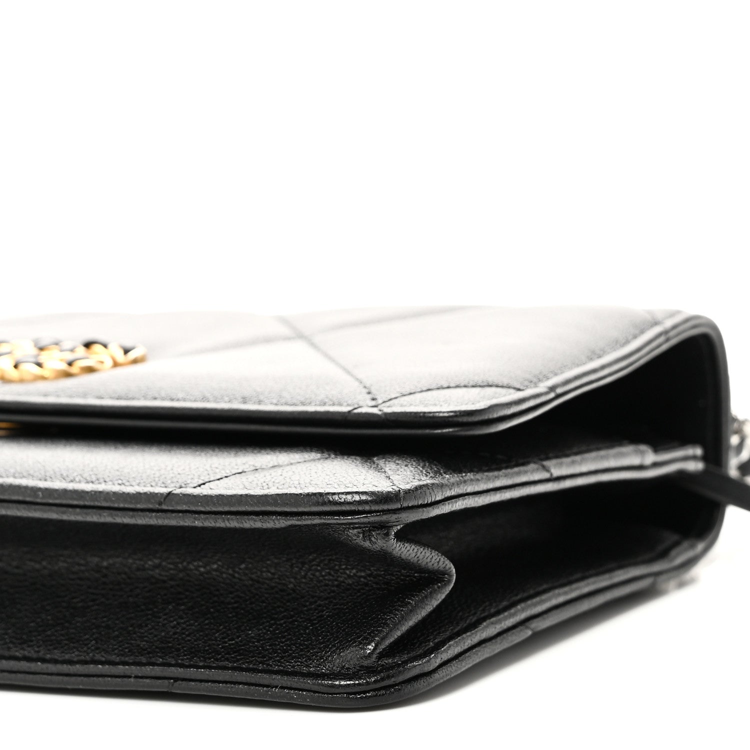 Lambskin Quilted CHNL 19 Wallet On Chain WOC Black