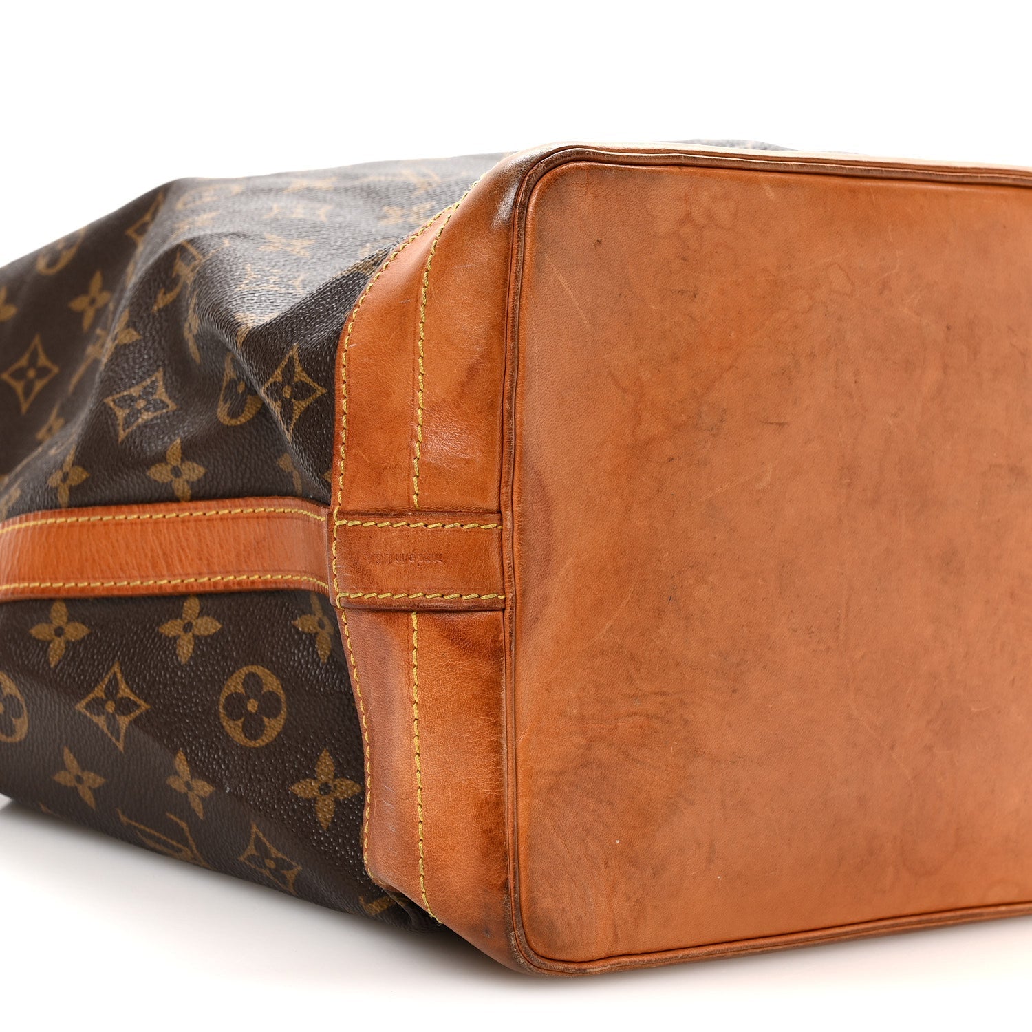 Monogram Noe
