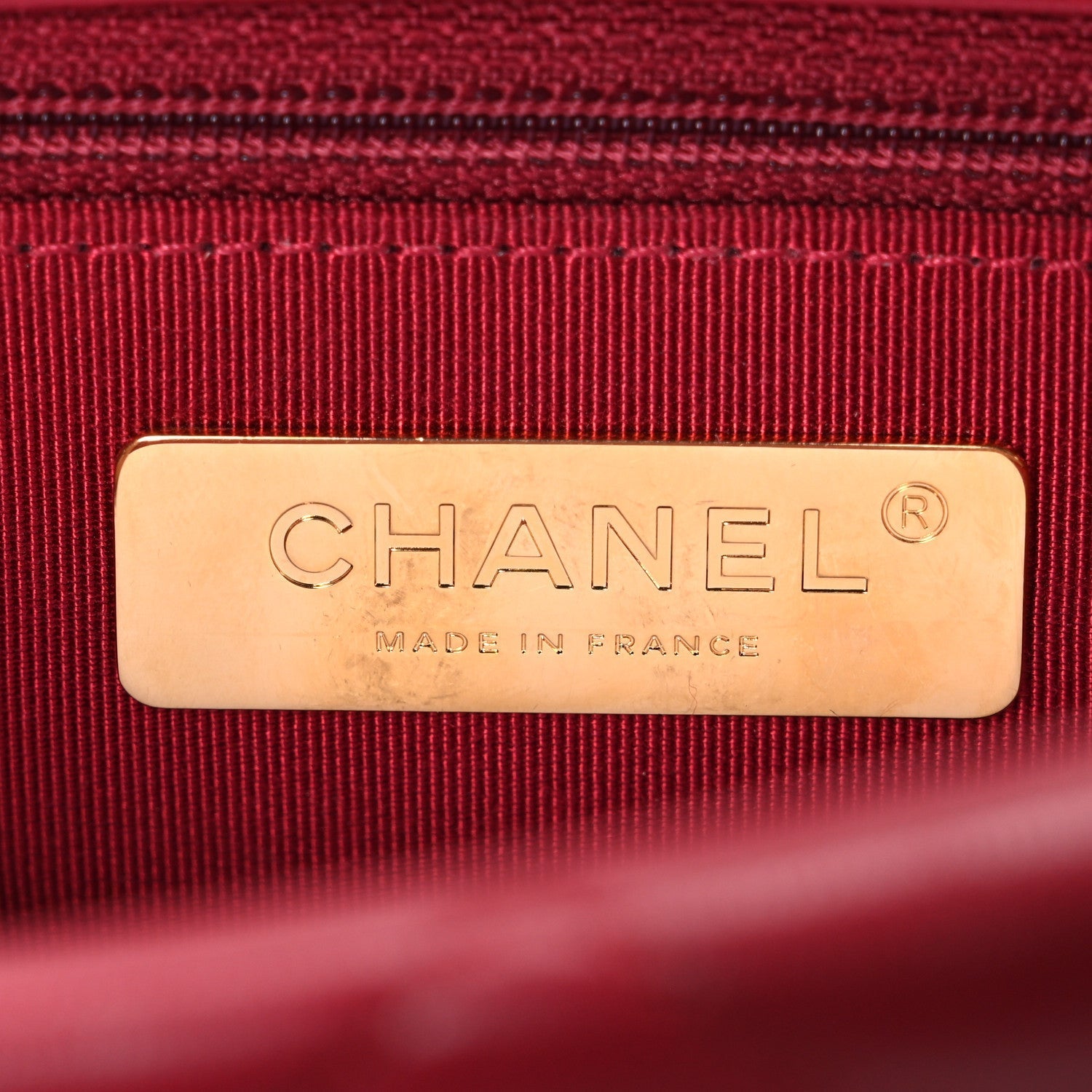 Lambskin Quilted Large CHNL 19 Flap Red