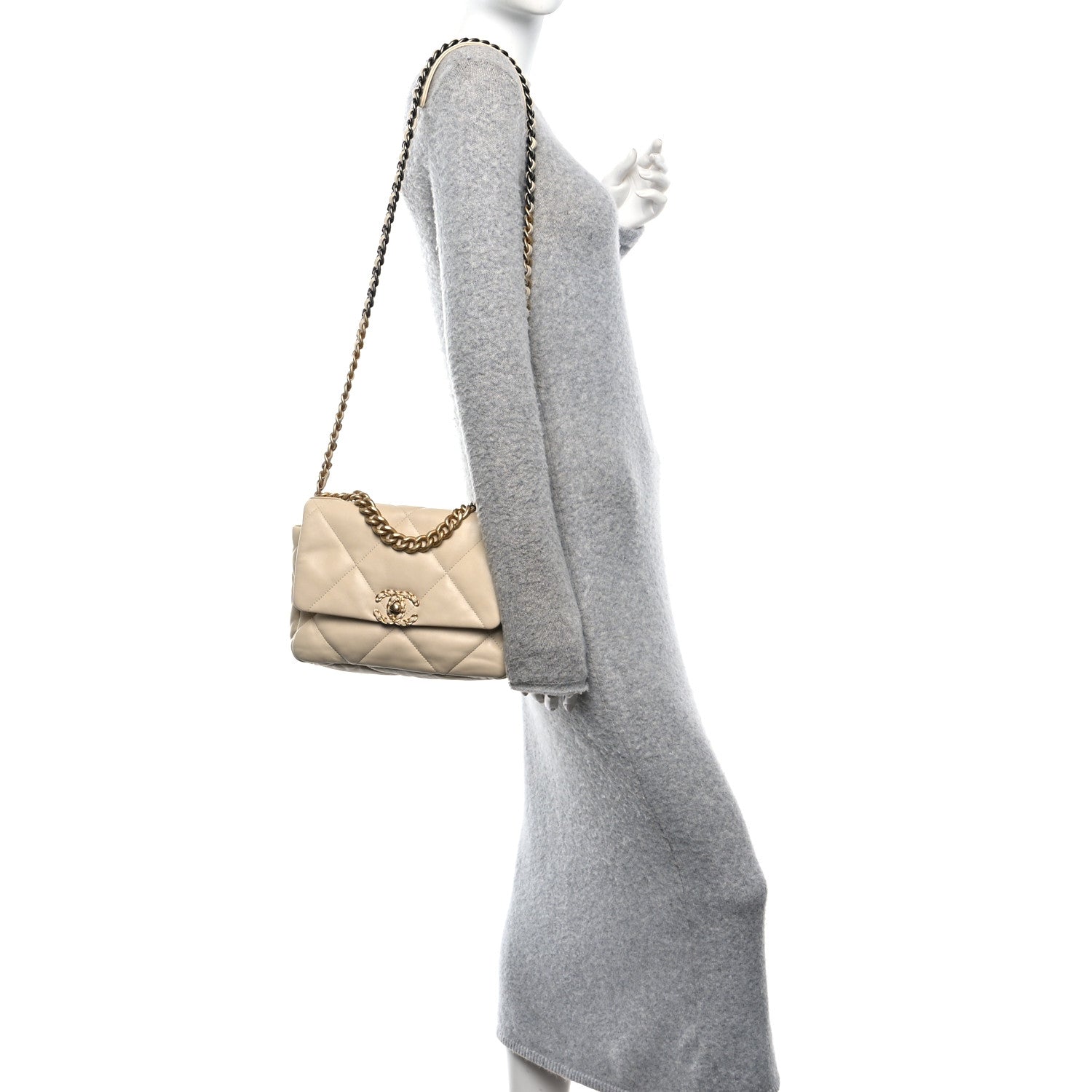 Lambskin Quilted Medium CHNL 19 Flap Beige