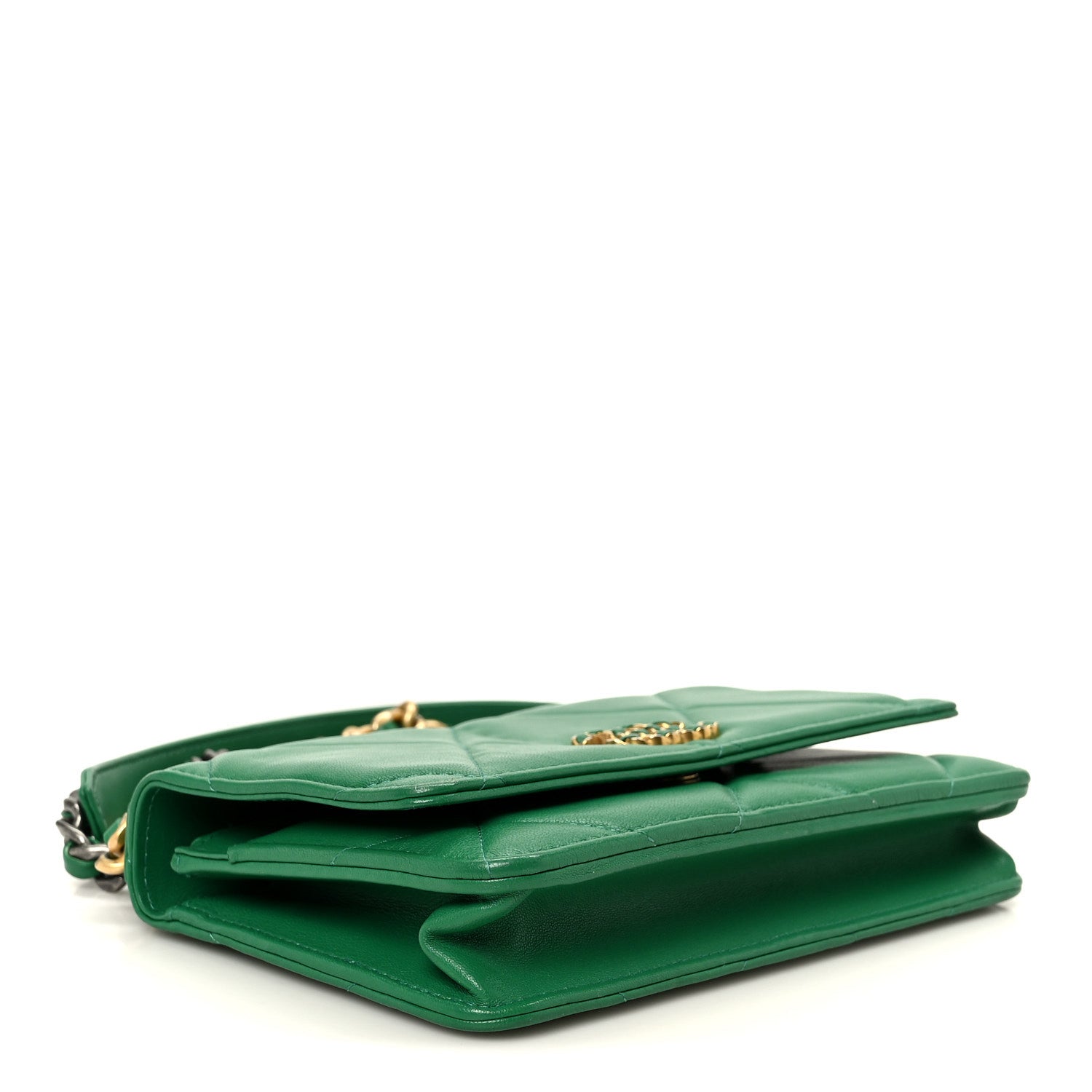 Lambskin Quilted CHNL 19 Wallet On Chain WOC Green