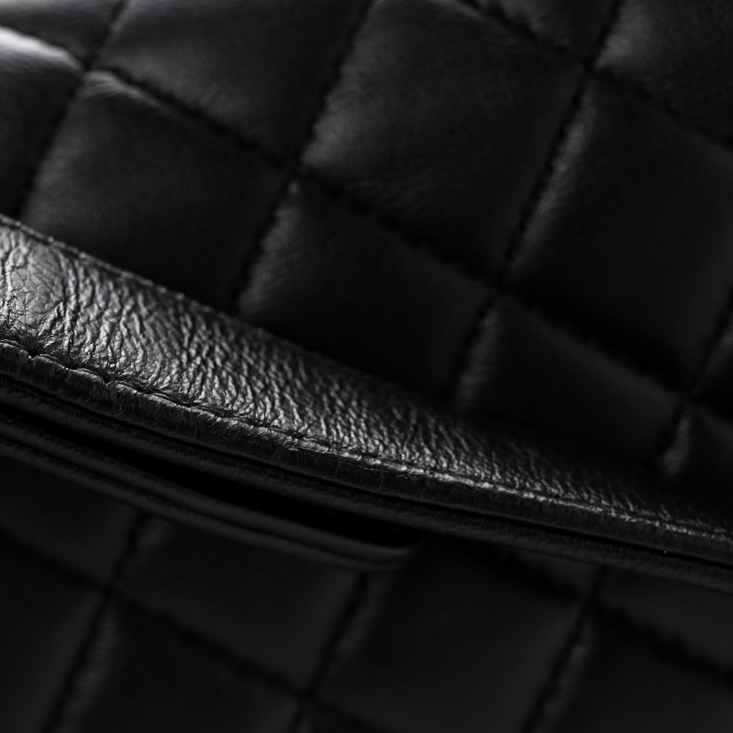 Lambskin Quilted New Medium Boy Flap Black
