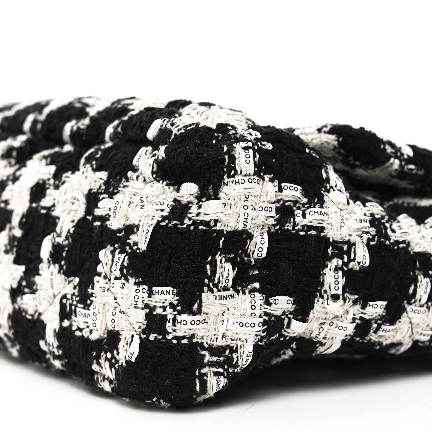 Tweed Quilted Large CHNL 19 Flap Black Ecru White