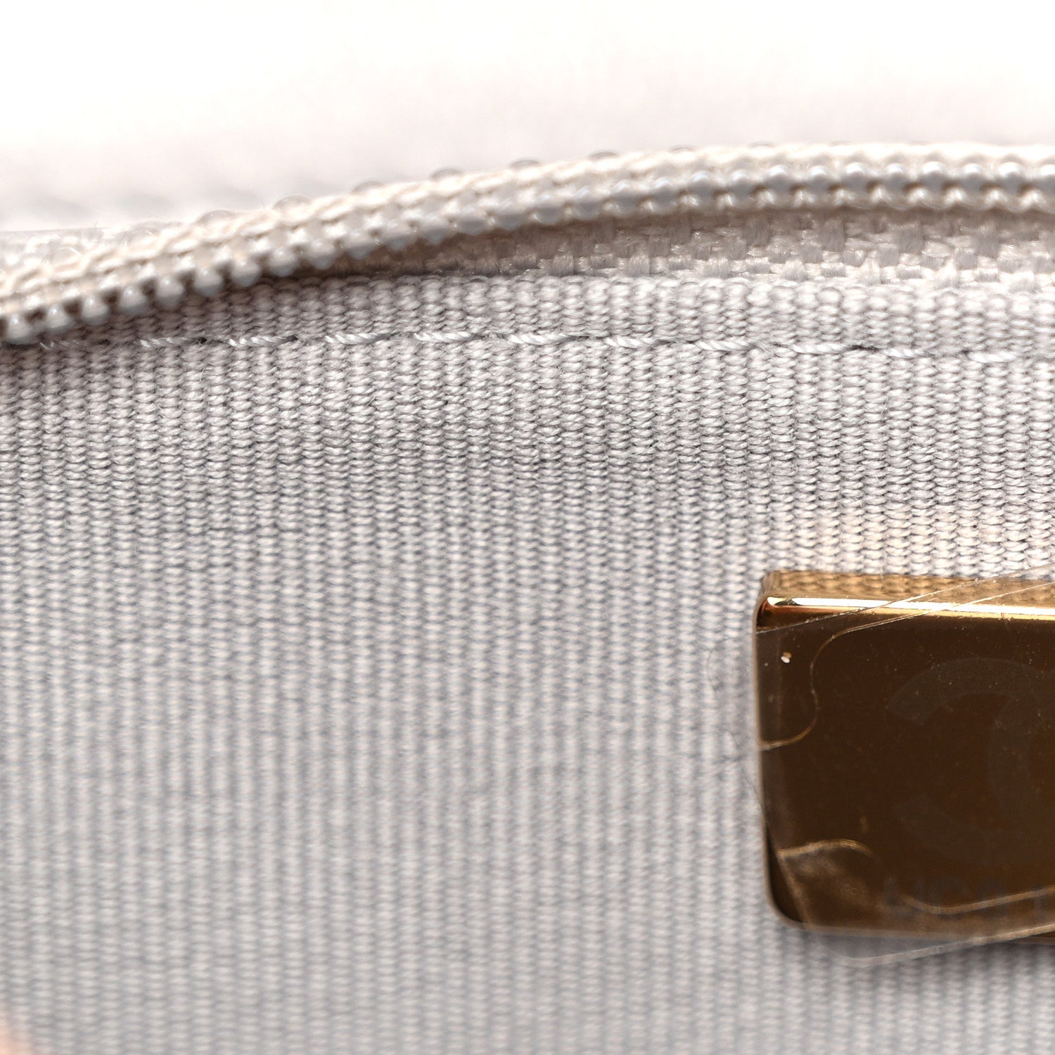 Lambskin Quilted CHNL 19 Wallet On Chain WOC Grey