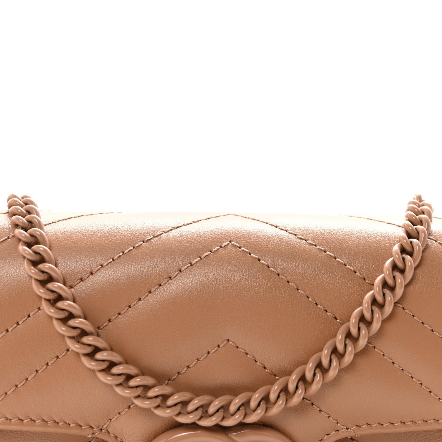 Calfskin Matelasse Monochrome Super Mini GG Marmont Shoulder Bag Camelia