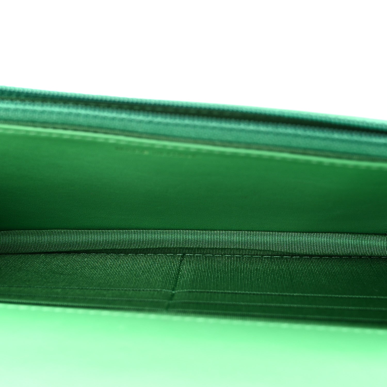 Shiny Goatskin Quilted CHNL 19 Wallet On Chain WOC Green