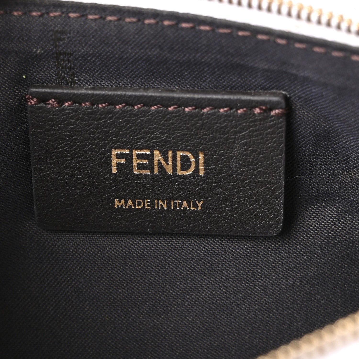 Vitello Cruise F is FNDI Bi-Color FF 1974 Embossed Medium Envelope Wallet On Chain Maya Black White