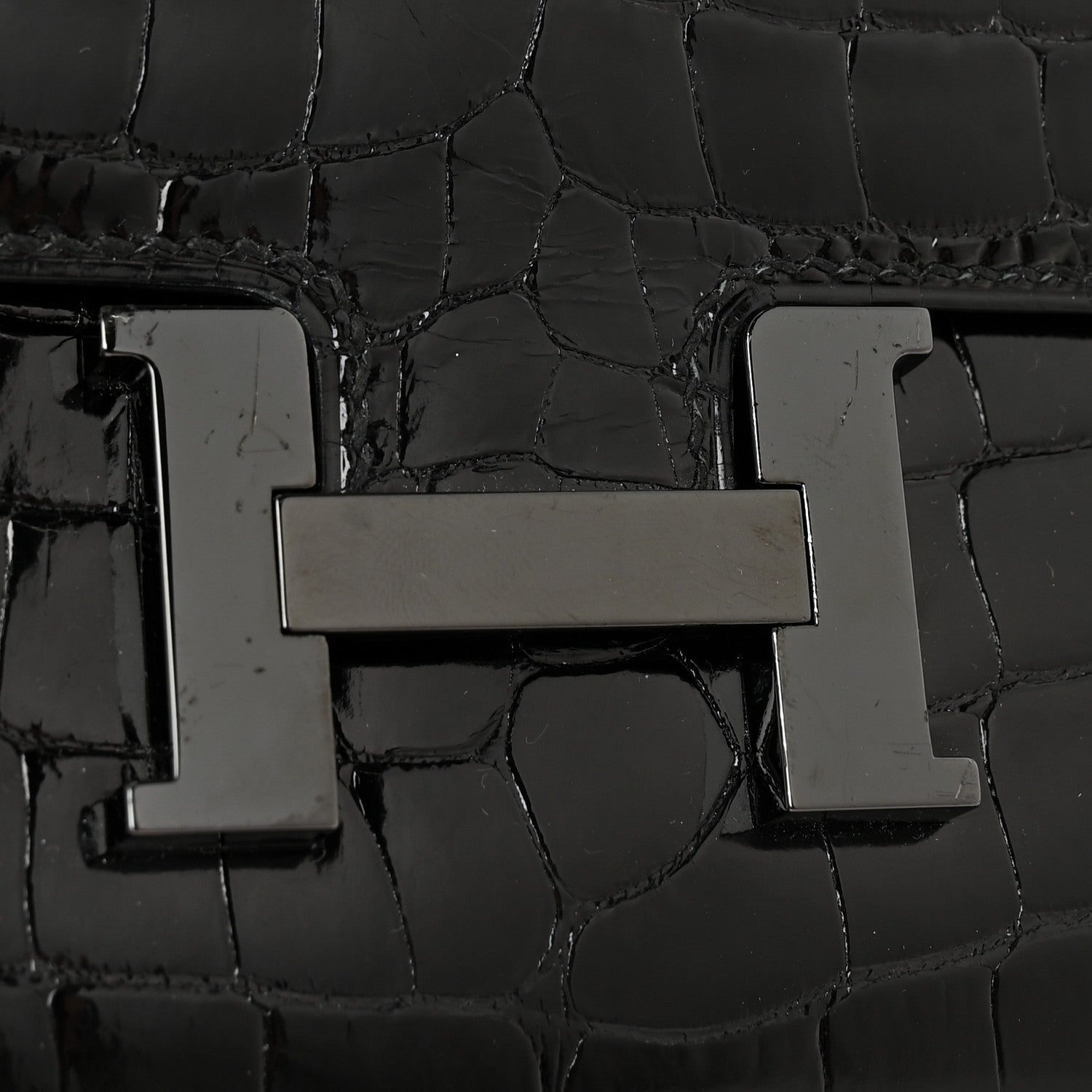 Shiny Alligator Monochrome Constance Long Wallet Black