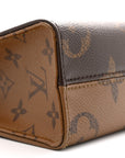 Reverse Monogram Giant Onthego BB