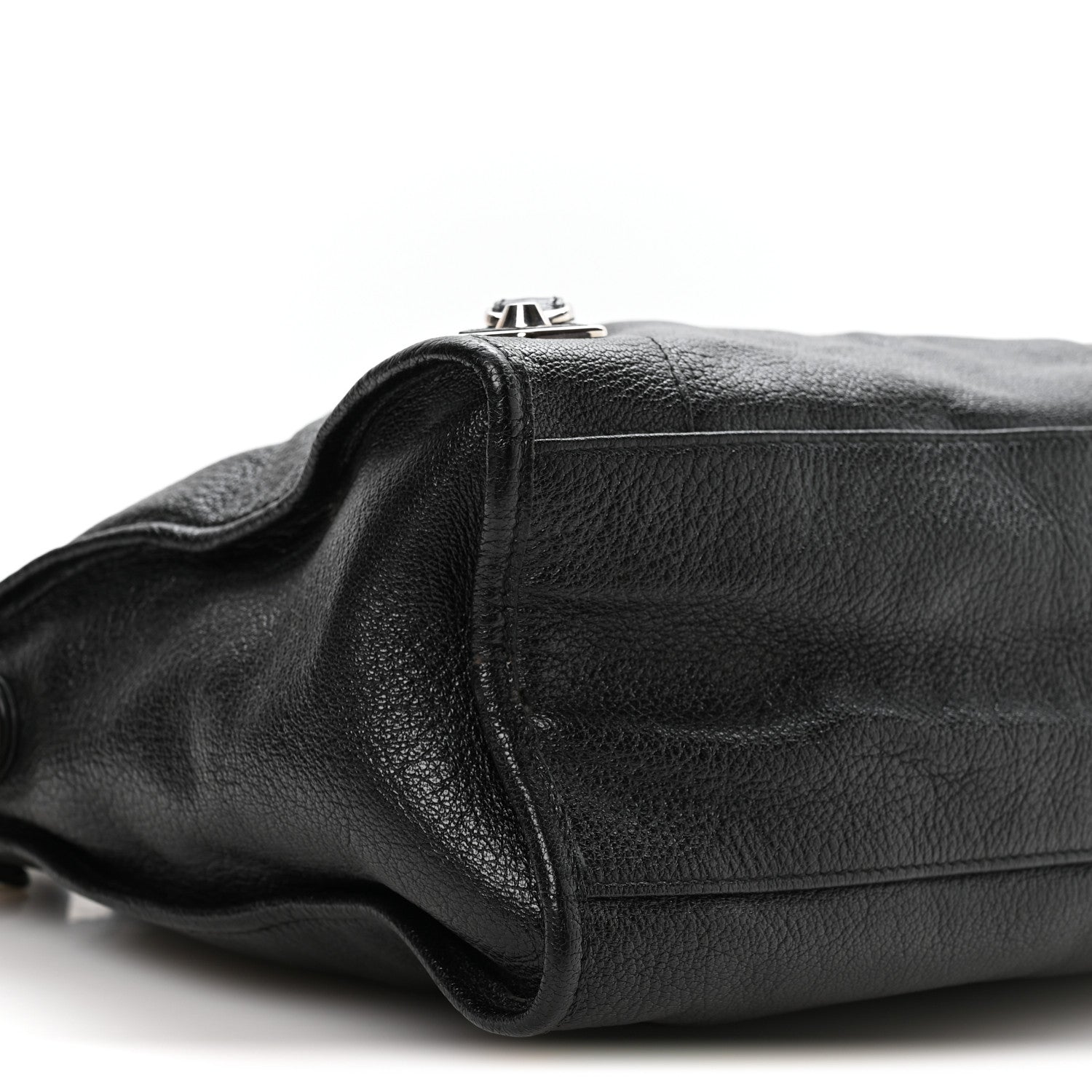 Chevre Silver Metallic Edge Hardware City Black