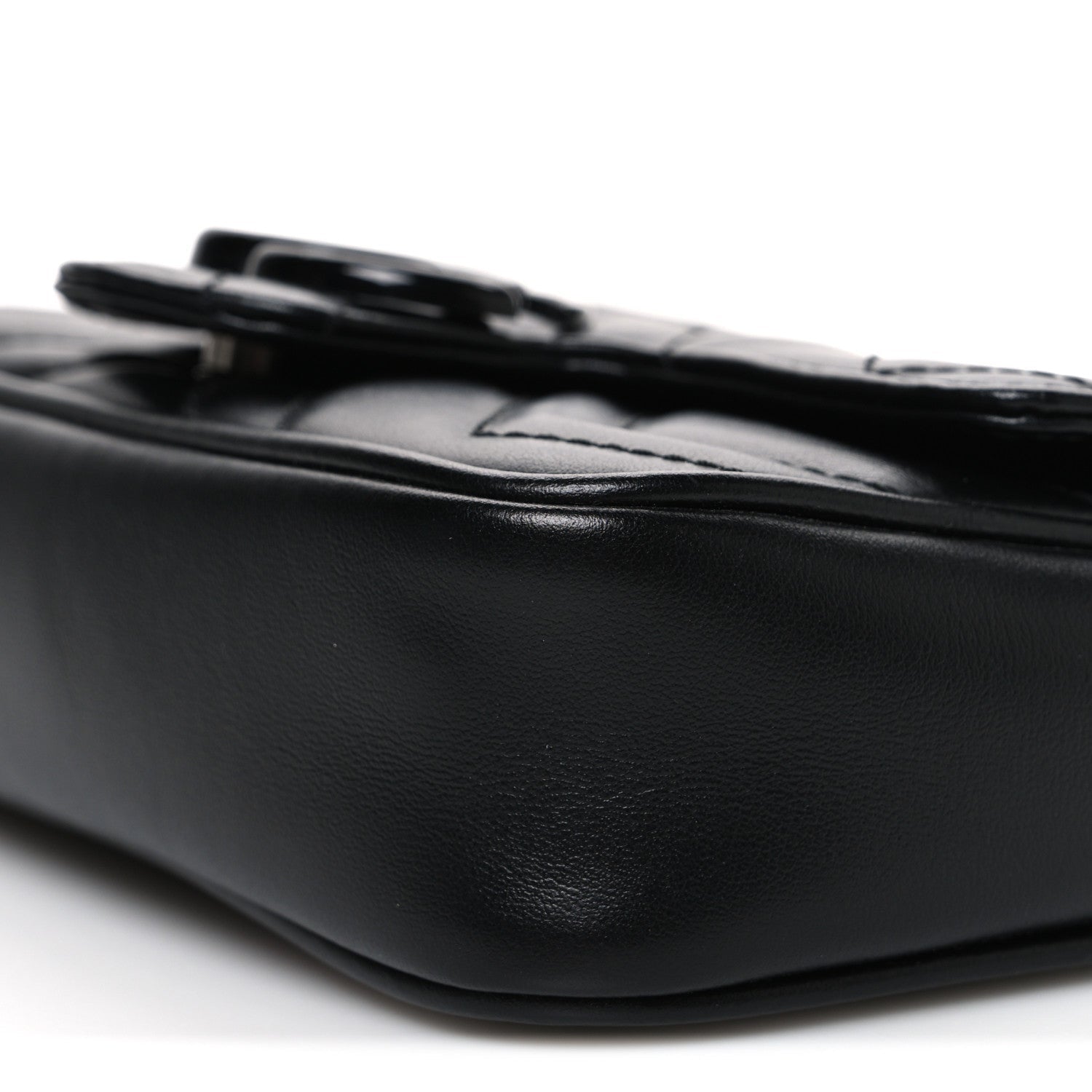 Calfskin Matelasse Monochrome GG Marmont Chain Belt Bag Black