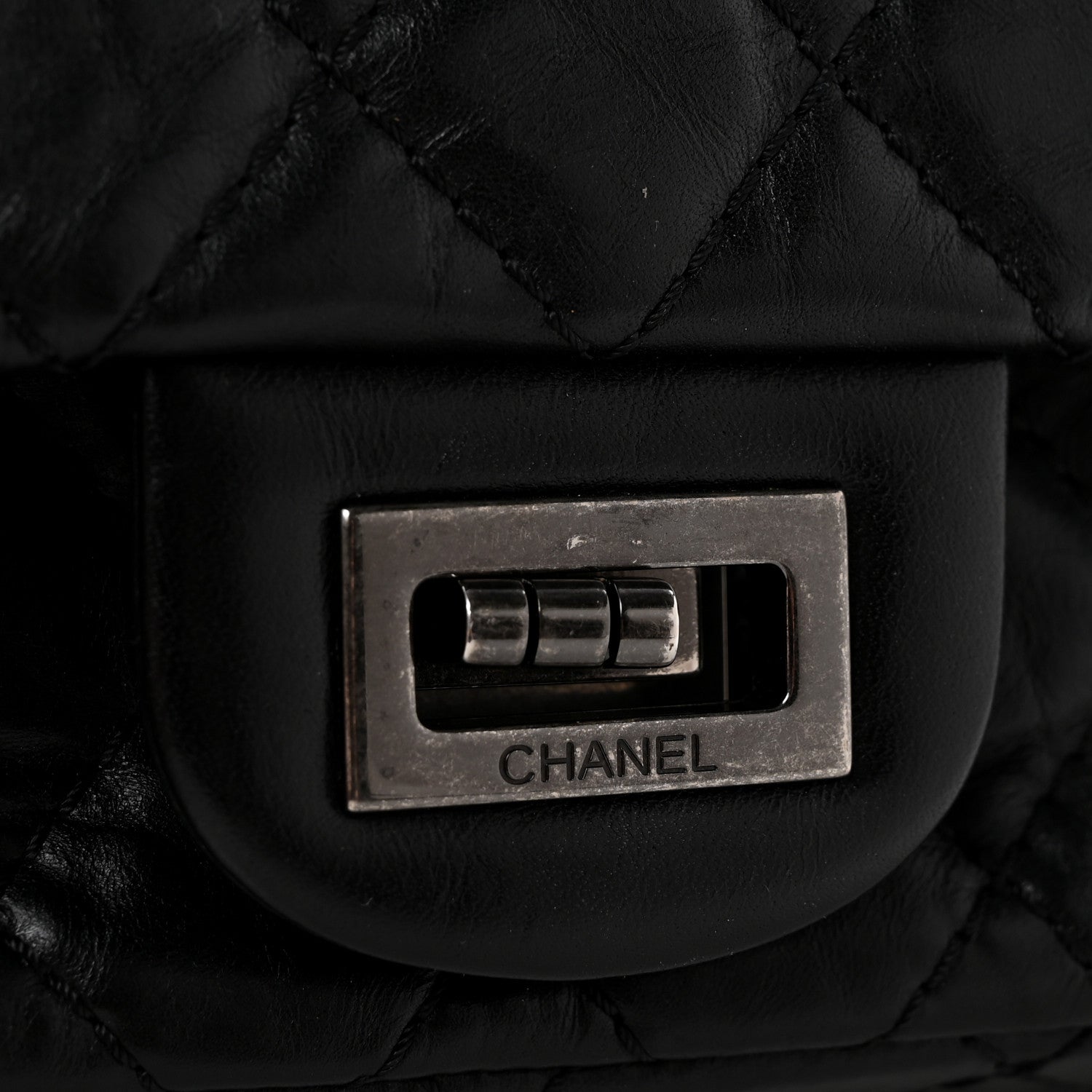 Aged Calfskin Quilted 2.55 Reissue 225 Flap Black