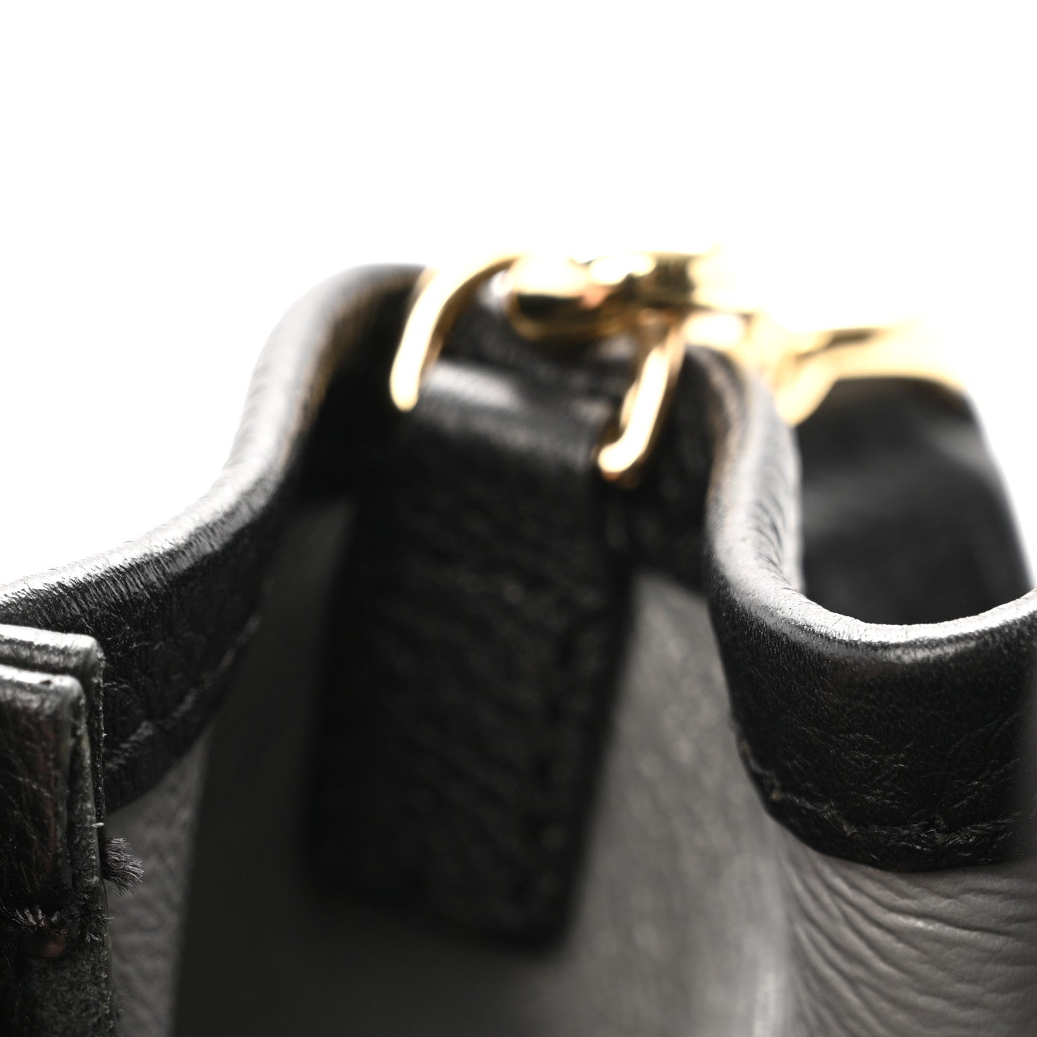 Grained Calfskin Medium The Tote Bag Black