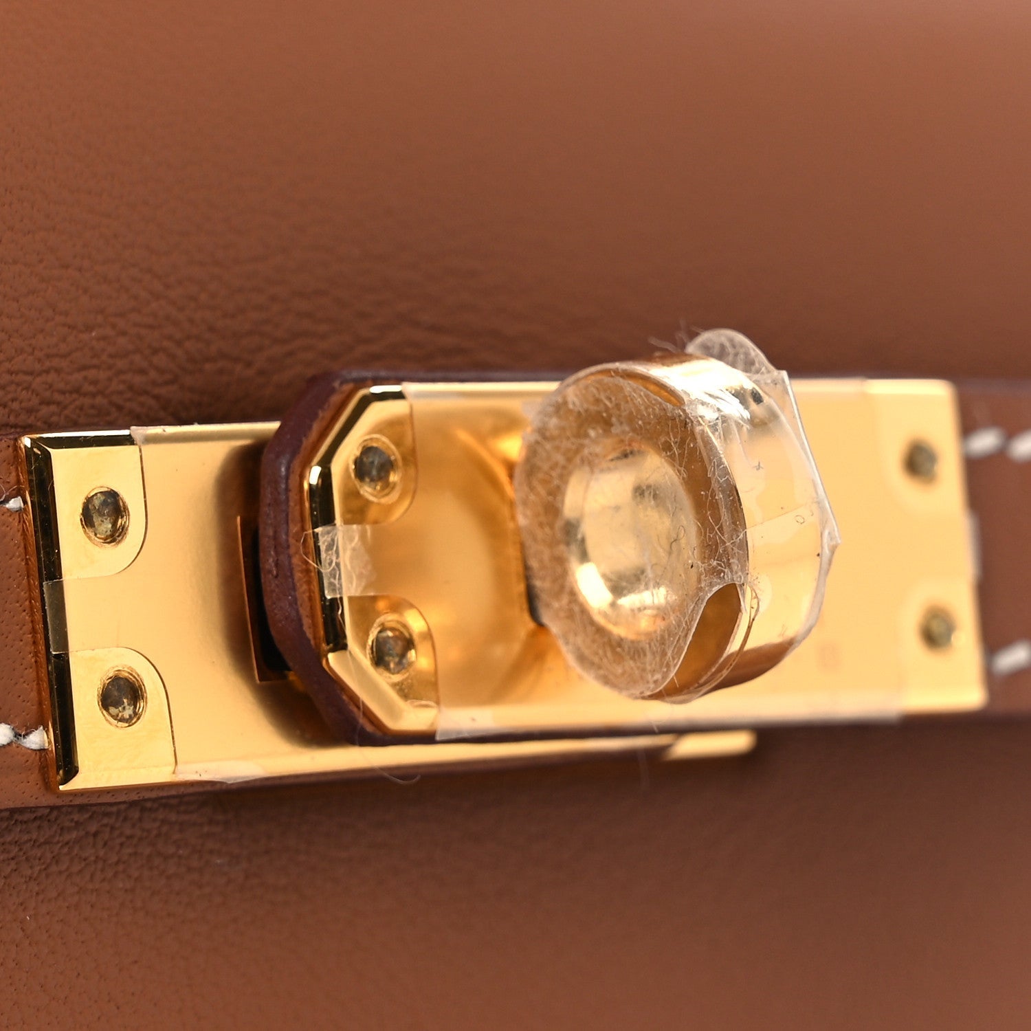 Swift Kelly Pochette Clutch Gold