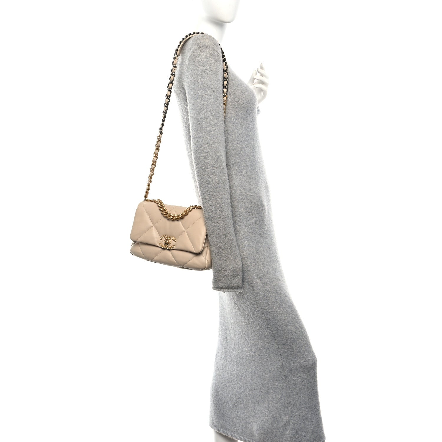 Shiny Goatskin Quilted Medium CHNL 19 Flap Beige