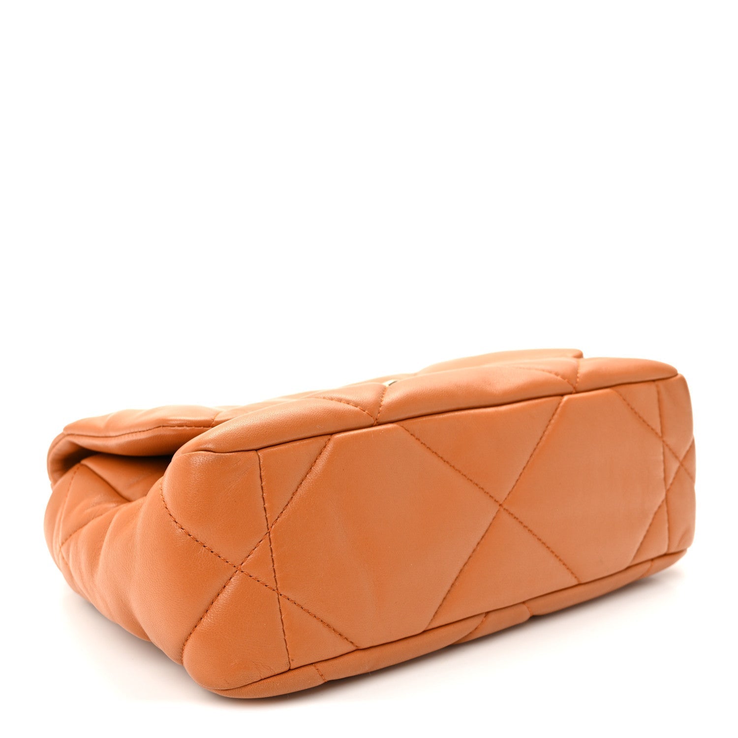 Lambskin Quilted Medium CHNL 19 Flap Light Brown
