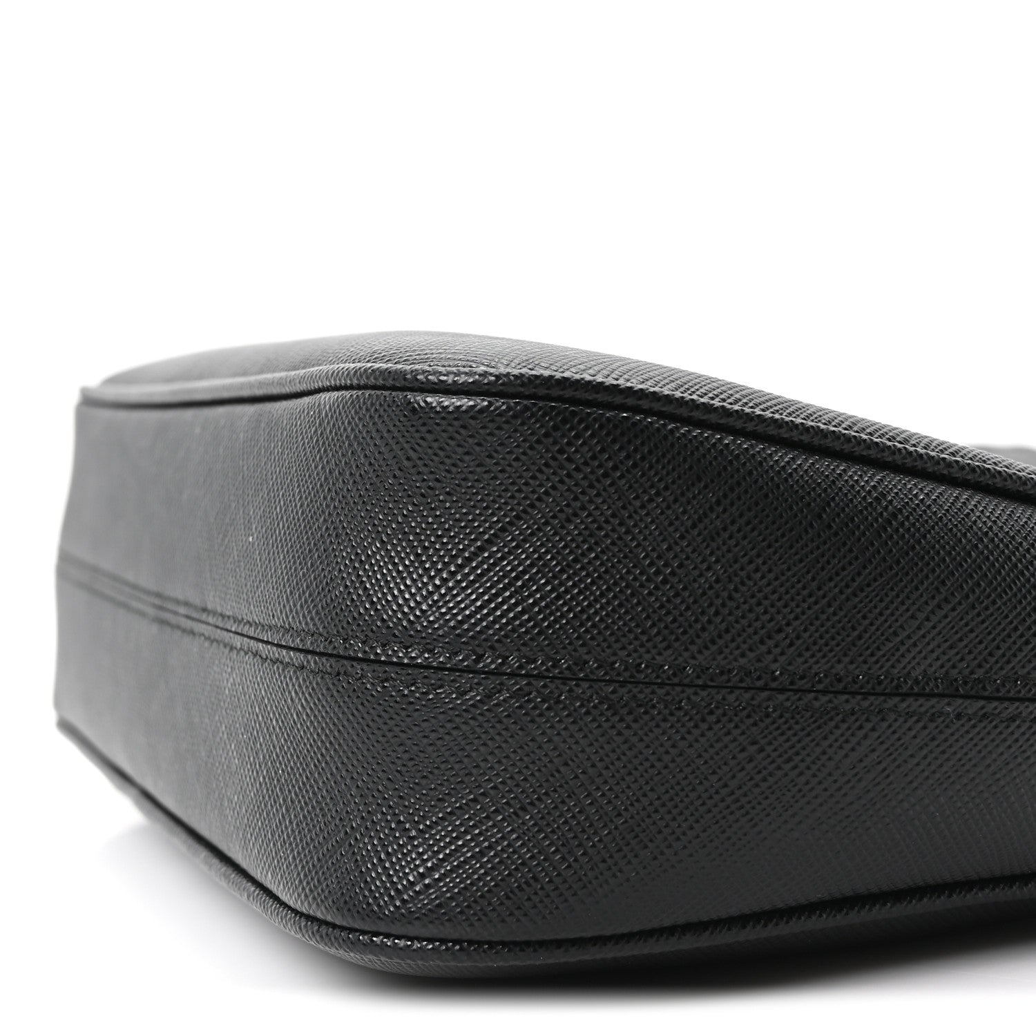 Saffiano Lux Re-Edition 2005 Shoulder Bag Black
