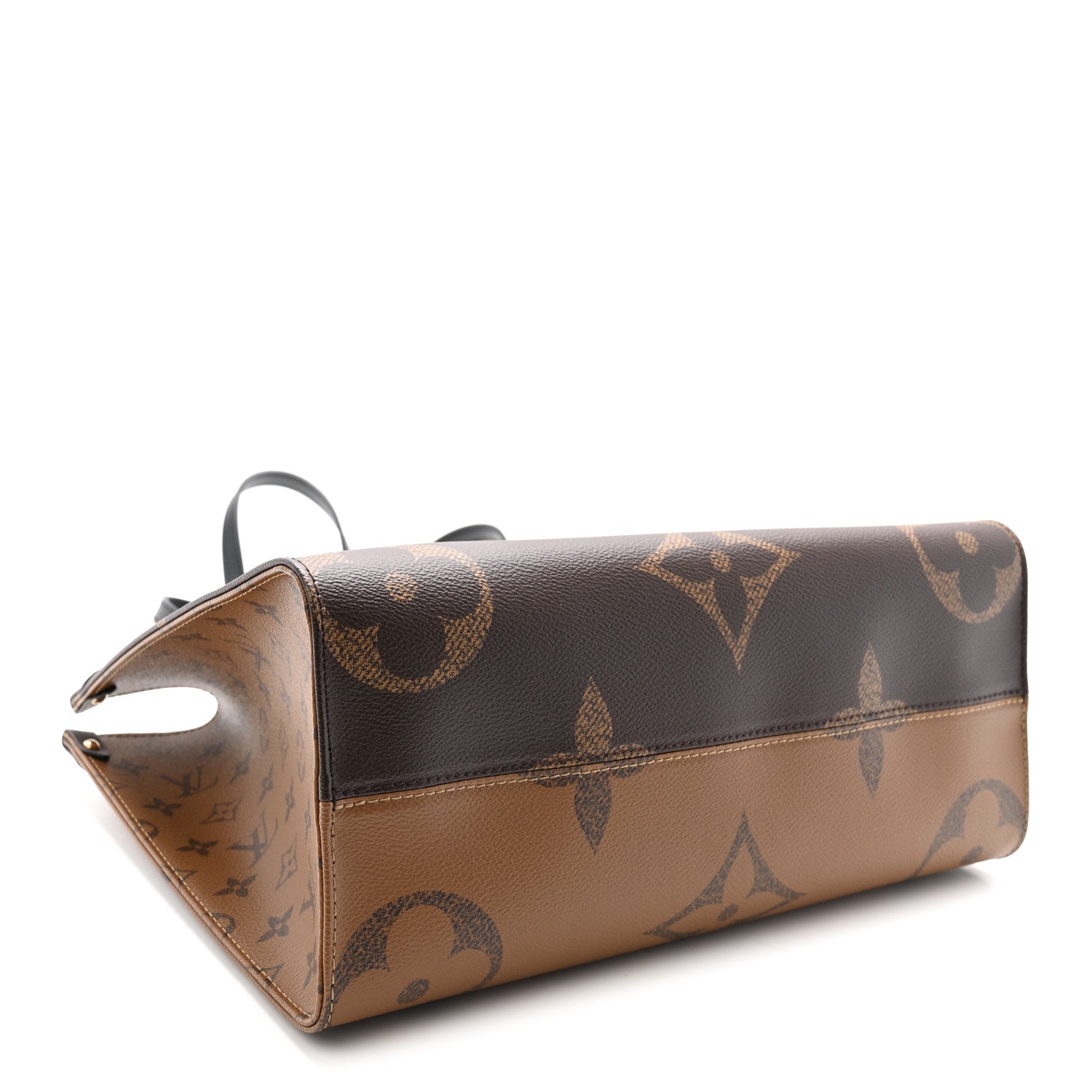 Reverse Monogram Giant Onthego MM