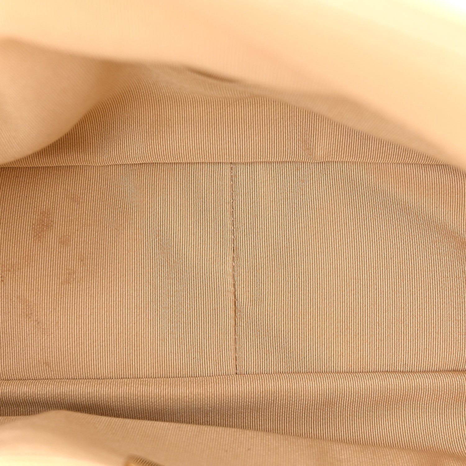 Lambskin Quilted Medium CHNL 19 Flap Light Beige