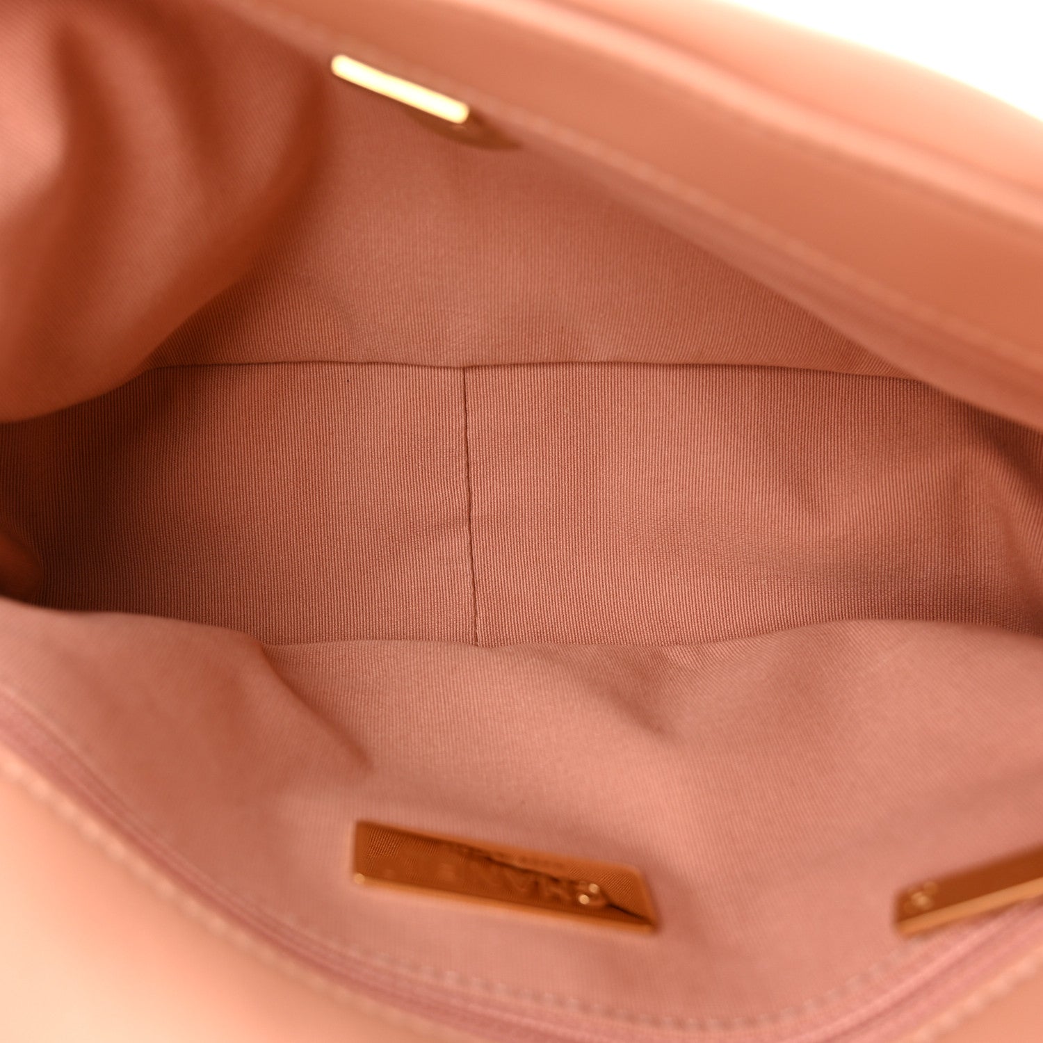 Lambskin Quilted Medium CHNL 19 Flap Beige