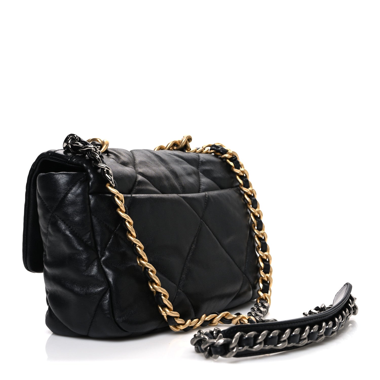 Lambskin Quilted Medium CHNL 19 Flap Black