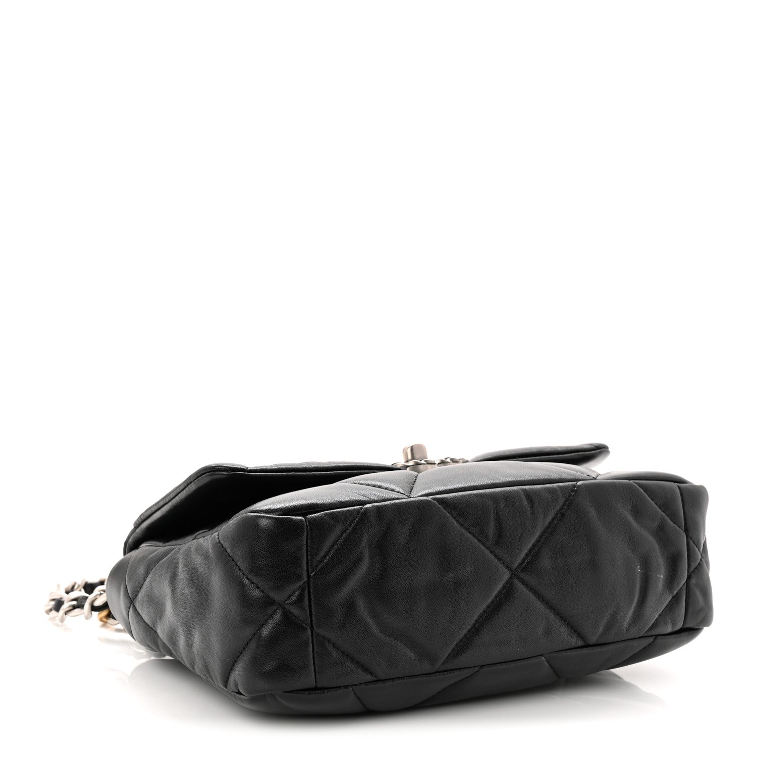 Lambskin Quilted Medium CHNL 19 Flap Black