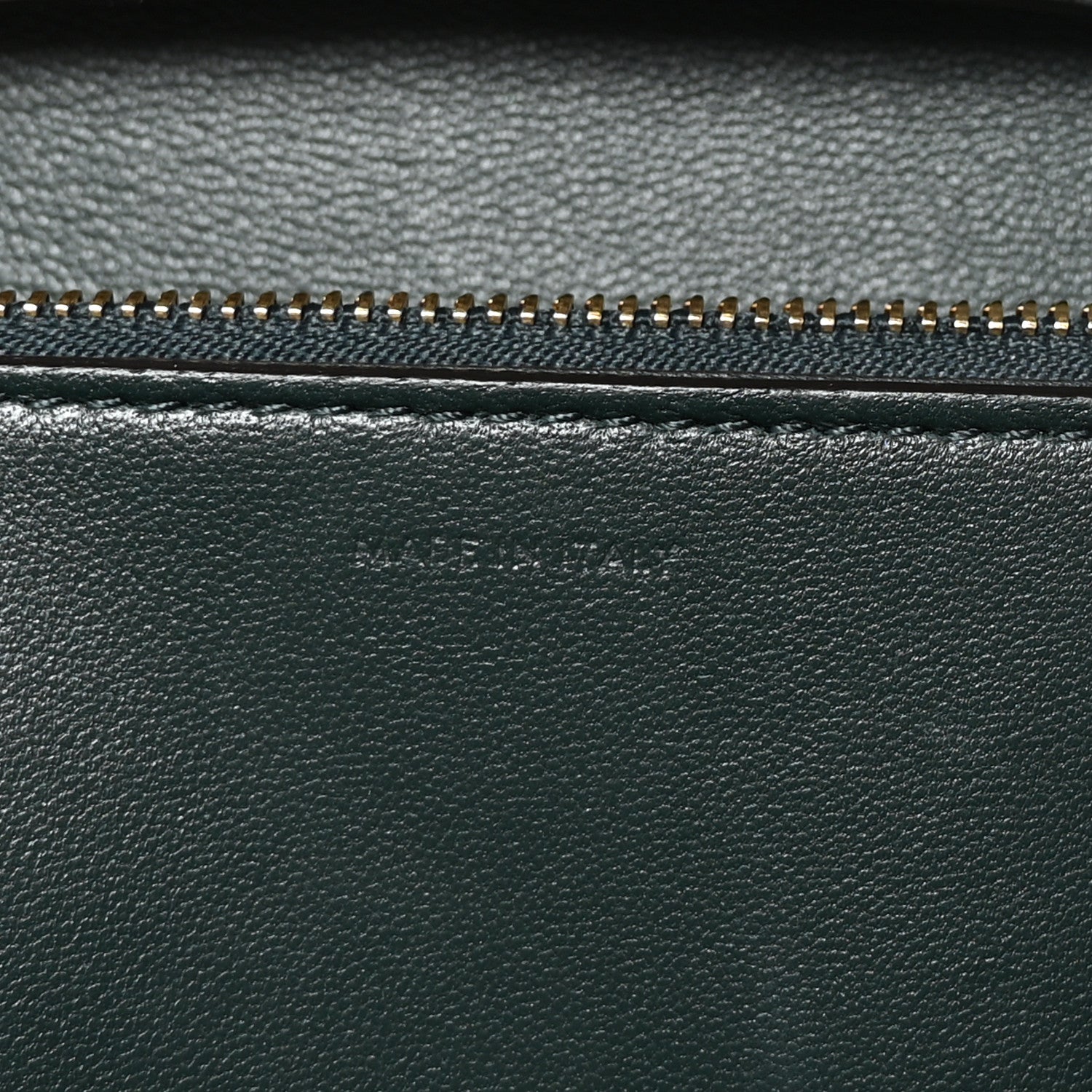 Box Calfskin Medium Classic Box Flap Bag Amazone