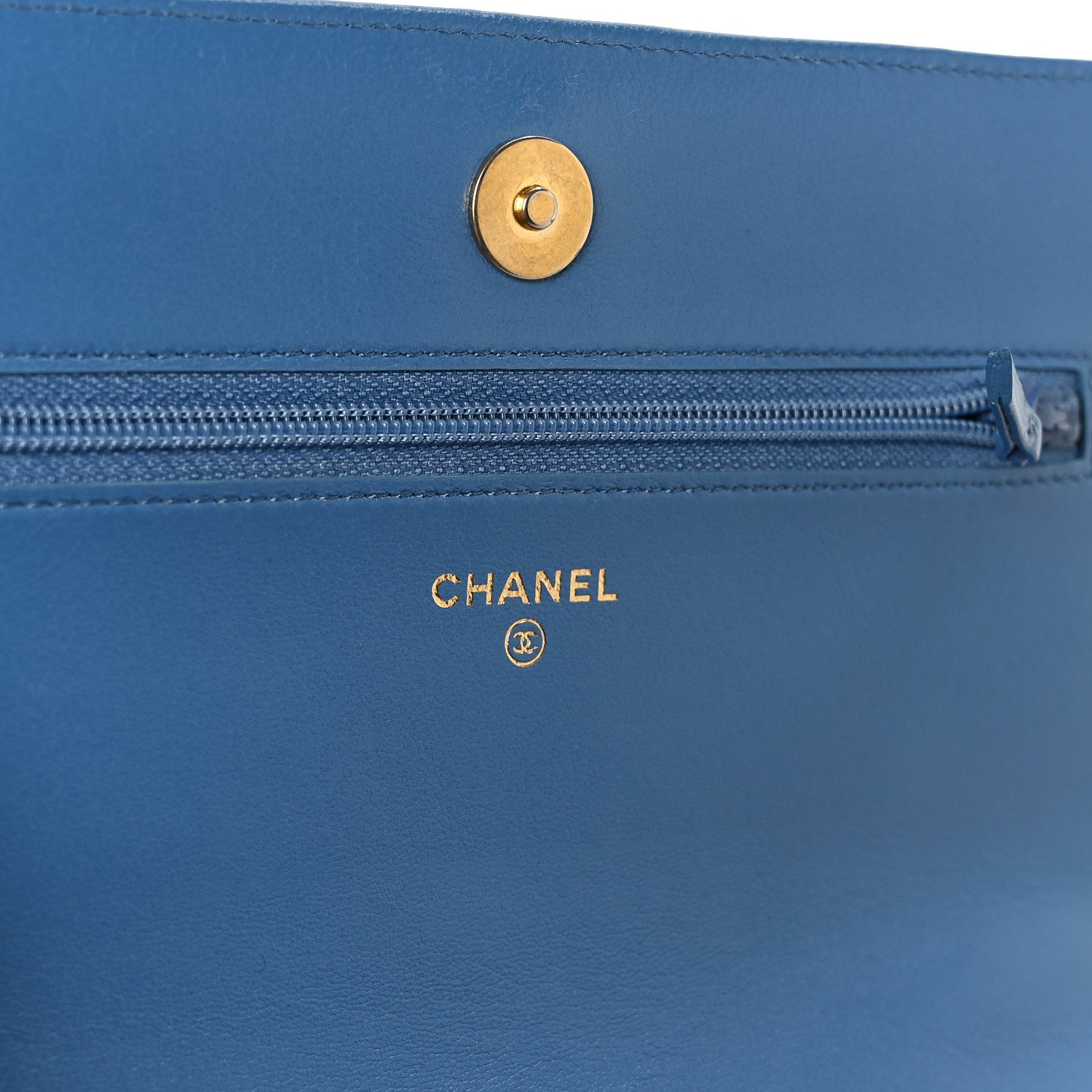Lambskin Quilted CHNL 19 Wallet On Chain WOC Blue
