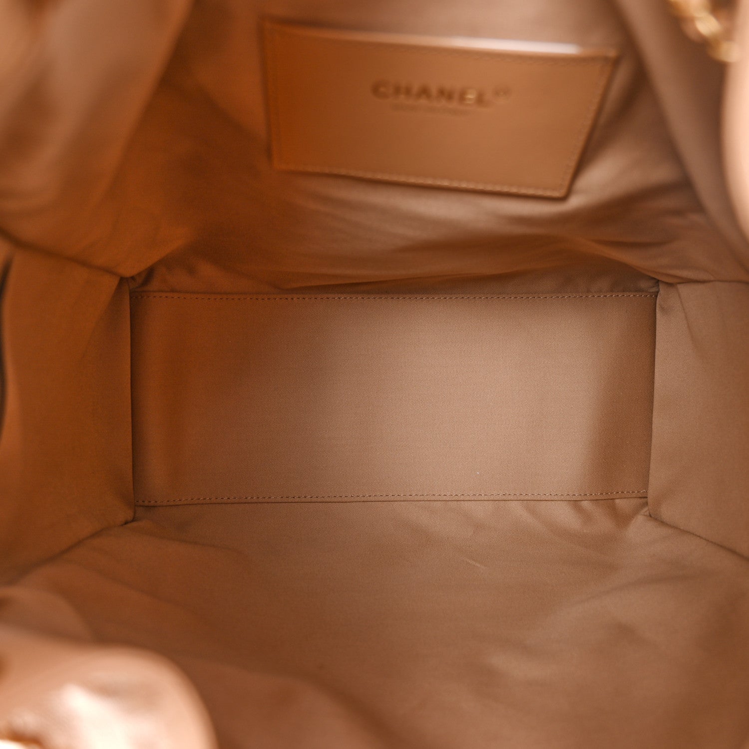 Caviar Quilted Medium CHNL 25 Handbag Beige