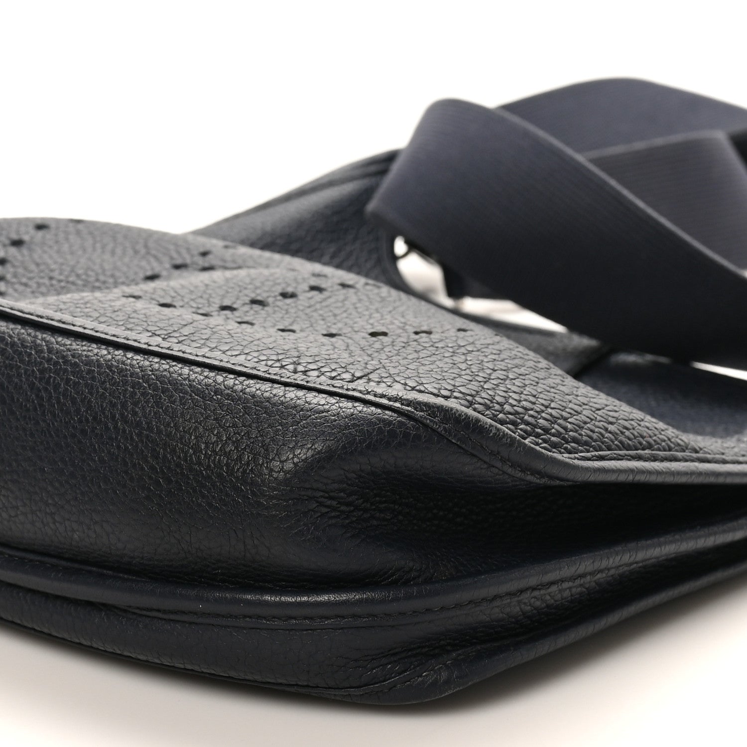 Taurillon Clemence Evelyne III PM Bleu Nuit