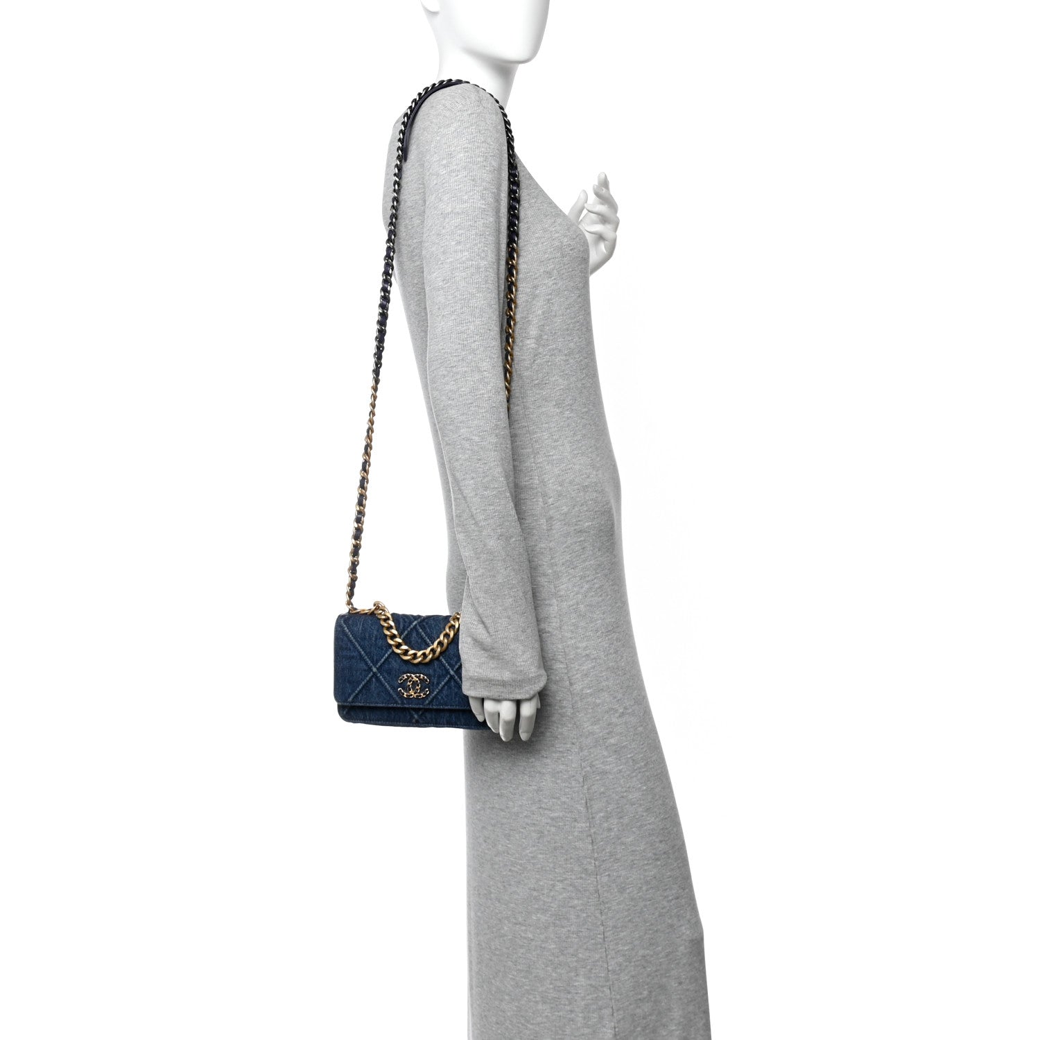 Denim Quilted CHNL 19 Wallet On Chain WOC Blue